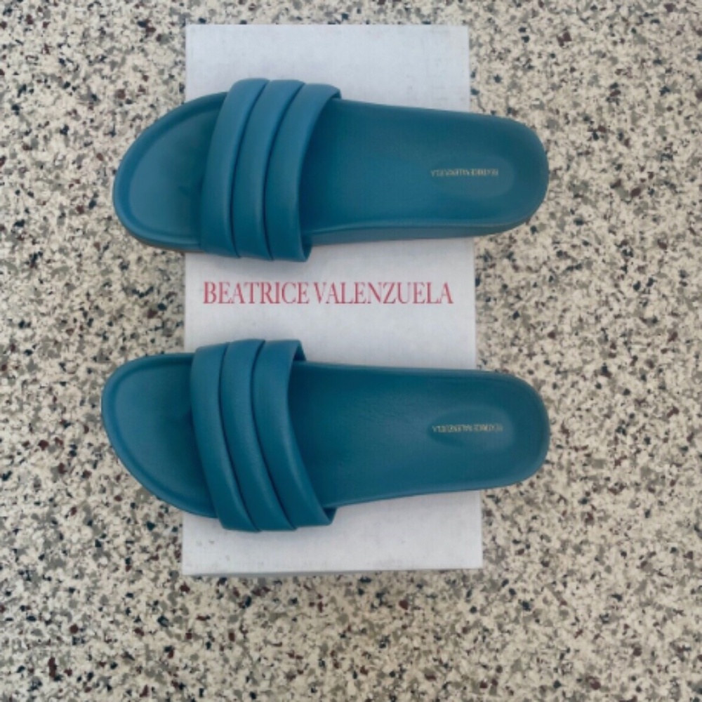 Beatrice Valenzuela Monocolor Sandalia